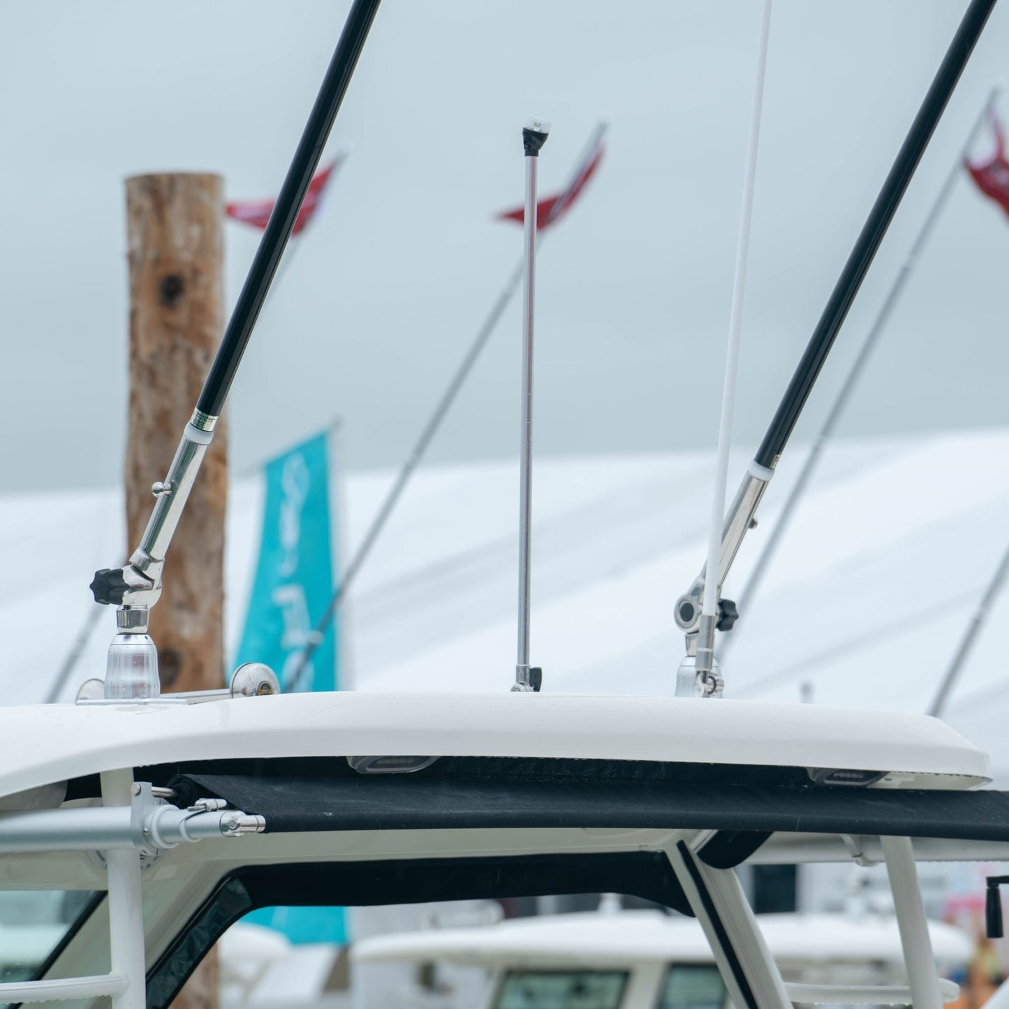 Taco Marine Grand Slam 2801 Mount with 30° Offset Handle for 1-1/2" Outrigger - Single GS-2801