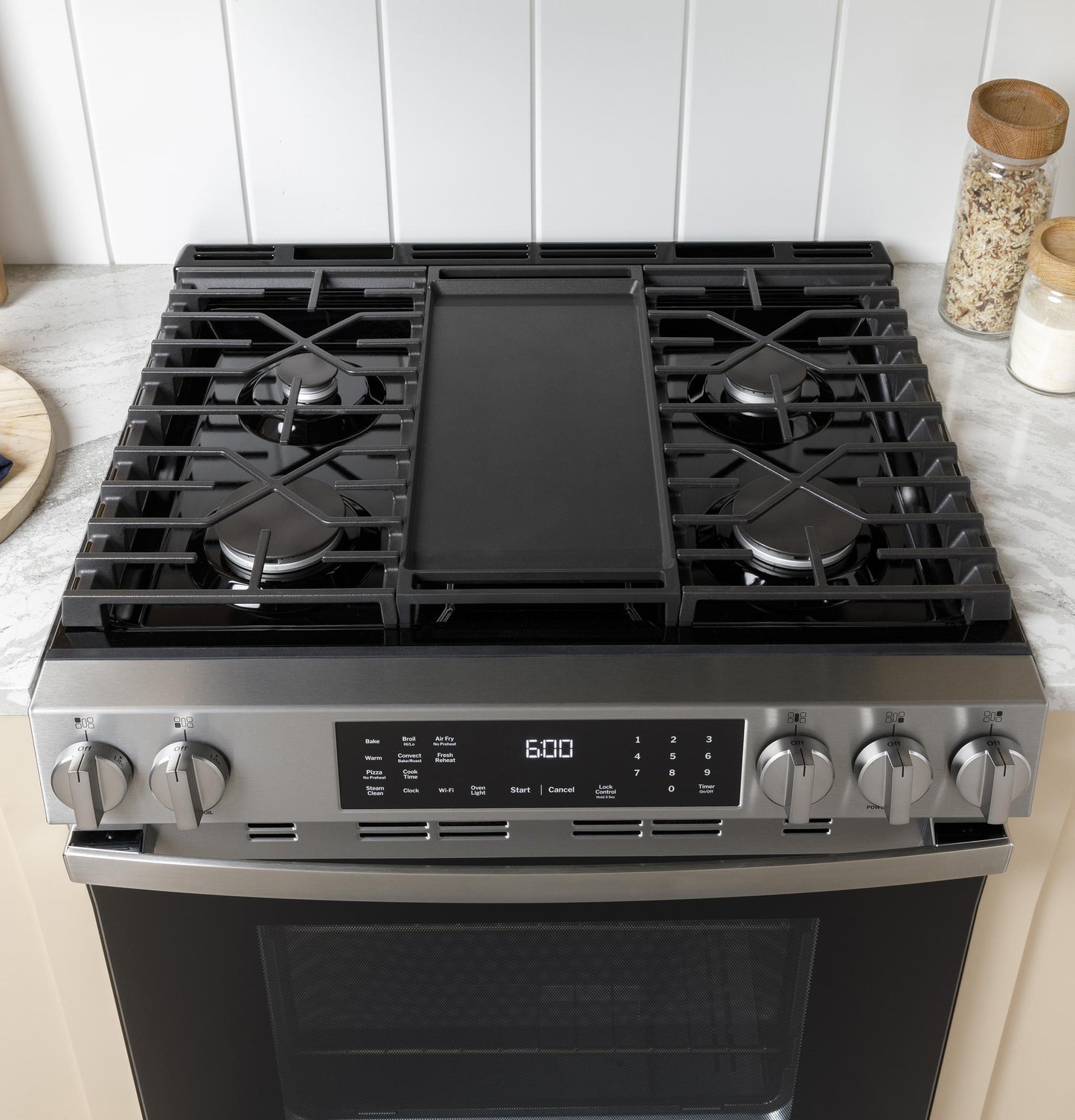 GE APPLIANCES GGS600AVDS GE(R) 30" Slide-In Front-Control Convection Gas Range with No Preheat Air Fry and EasyWash(TM) Oven Tray - GGS600AVDS-KT
