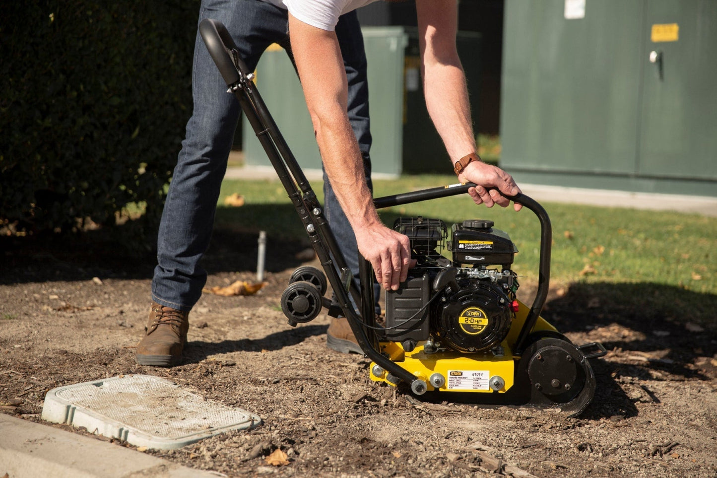 Stark USA 2HP Walk Behind 5200VPM Plate Compactor 79cc 2000lb Force Construction - 61014