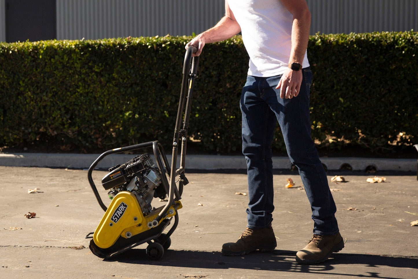 Stark USA 2HP Walk Behind 5200VPM Plate Compactor 79cc 2000lb Force Construction - 61014