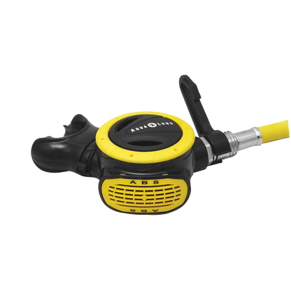 Aqua Lung Essential Mens Scuba Package PRO HD BCD, Titan Regulator, i300C Console - SCUBAPKG8901-XS