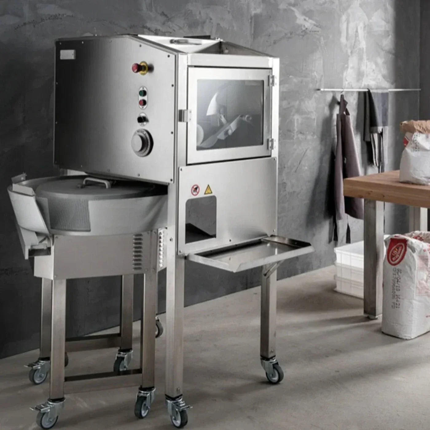 BakeMax BMDD005 28.5" Automatic Dough Divider/Rounder, 44 Liter Dough Hopper, 115/60/1 -  BMDD005