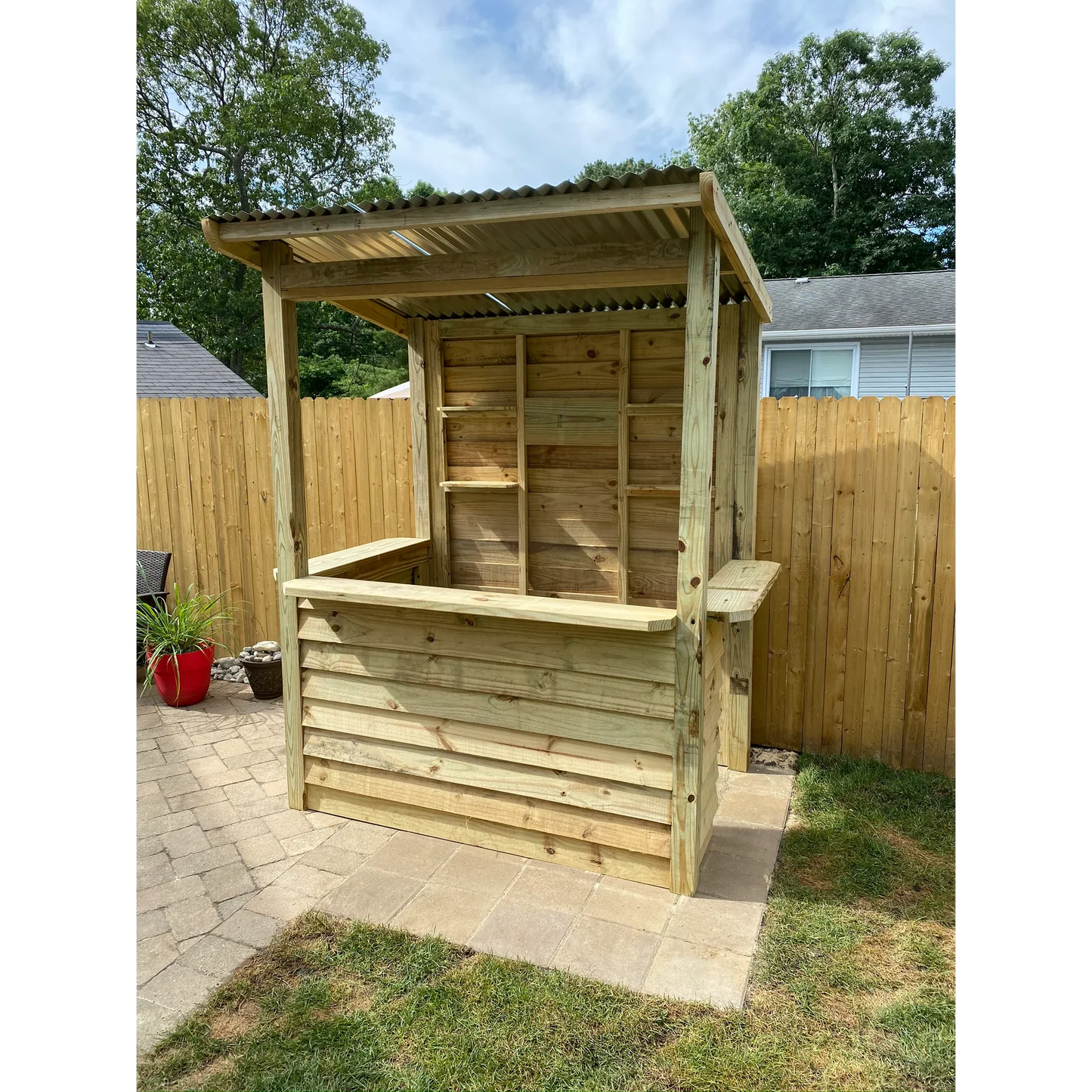 Taverns To Go 6' x 4' Backyard Bar