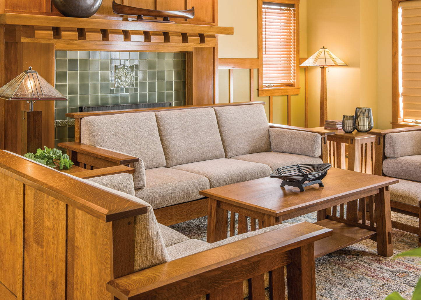 QW Amish McCoy Chair Side End Table - 103J-90-16