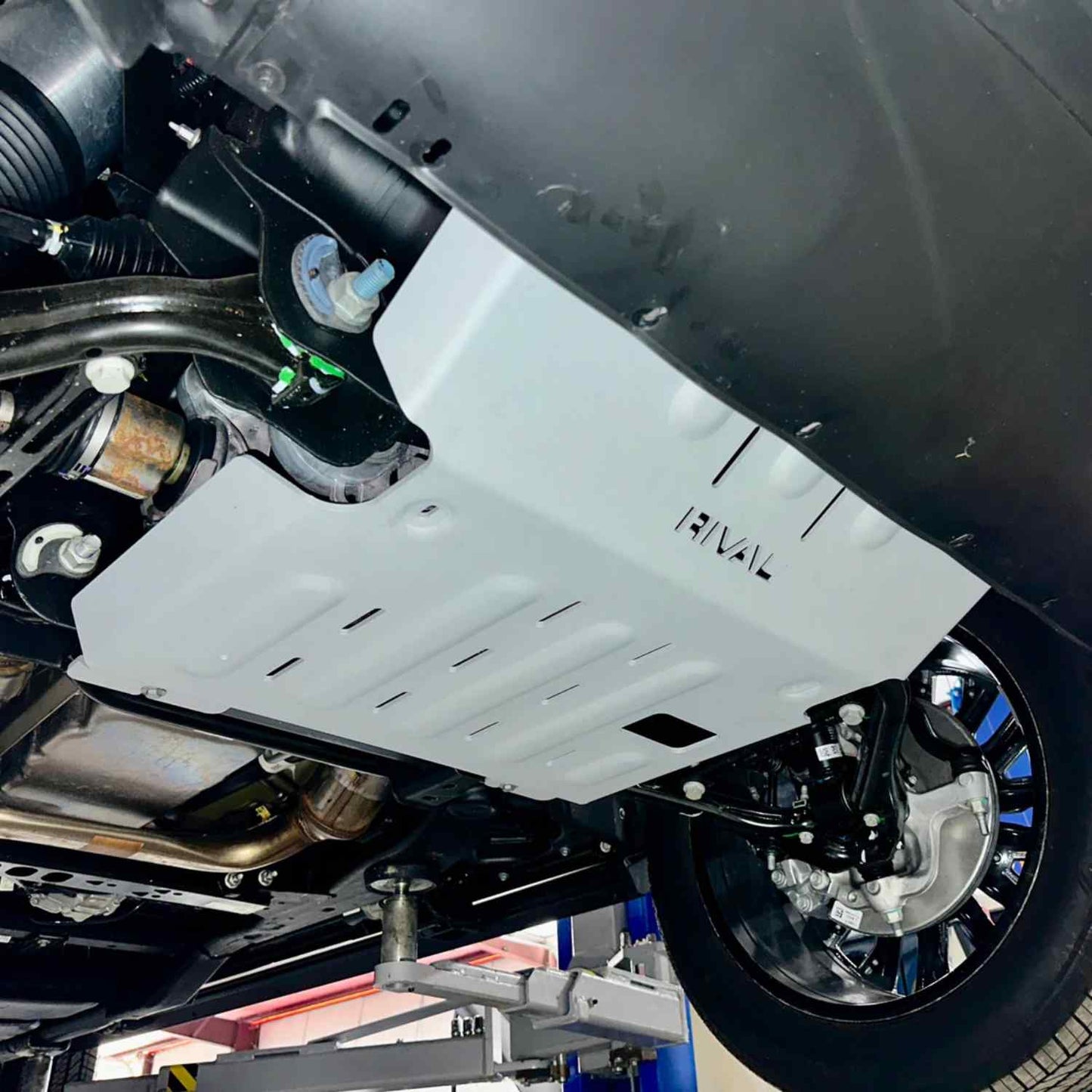 RIVAL Aluminum Engine Skid Plate Cadillac Escalade GMC Sierra Yukon Chevrolet Tahoe Silverado - 2333.0812.2.6