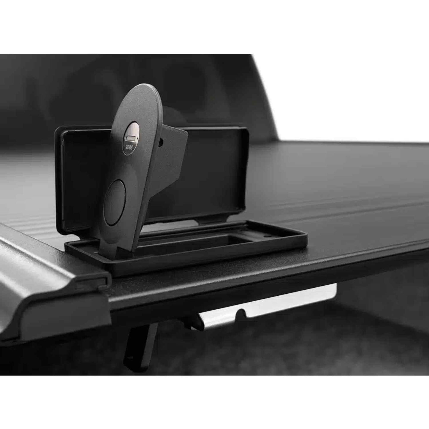 RetraxONE MX Chevy & GMC 1500 Manual Retractable Tonneau Cover