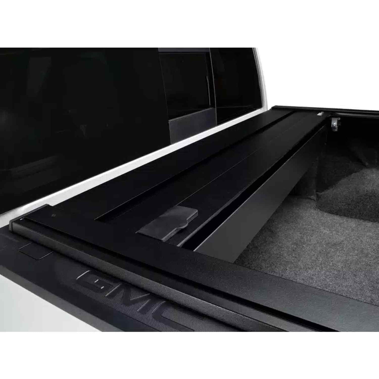 RetraxPRO XR GMC And Chevy 1500 Manual Retractable Tonneau Cover - RTX-T-80481