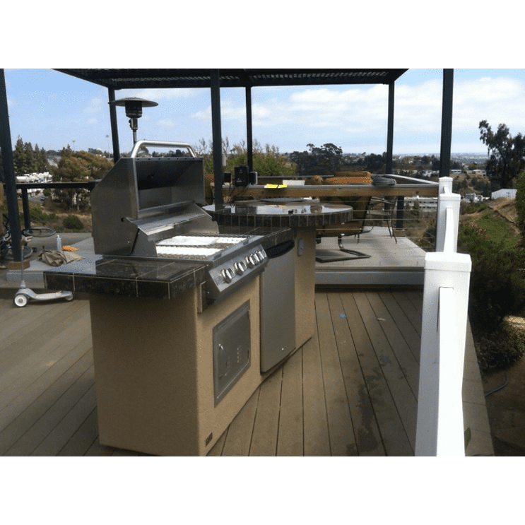 Kokomo Fire 9' BBQ Island with 4 foot Round Bar and 4 Burner Built In BBQ Grill