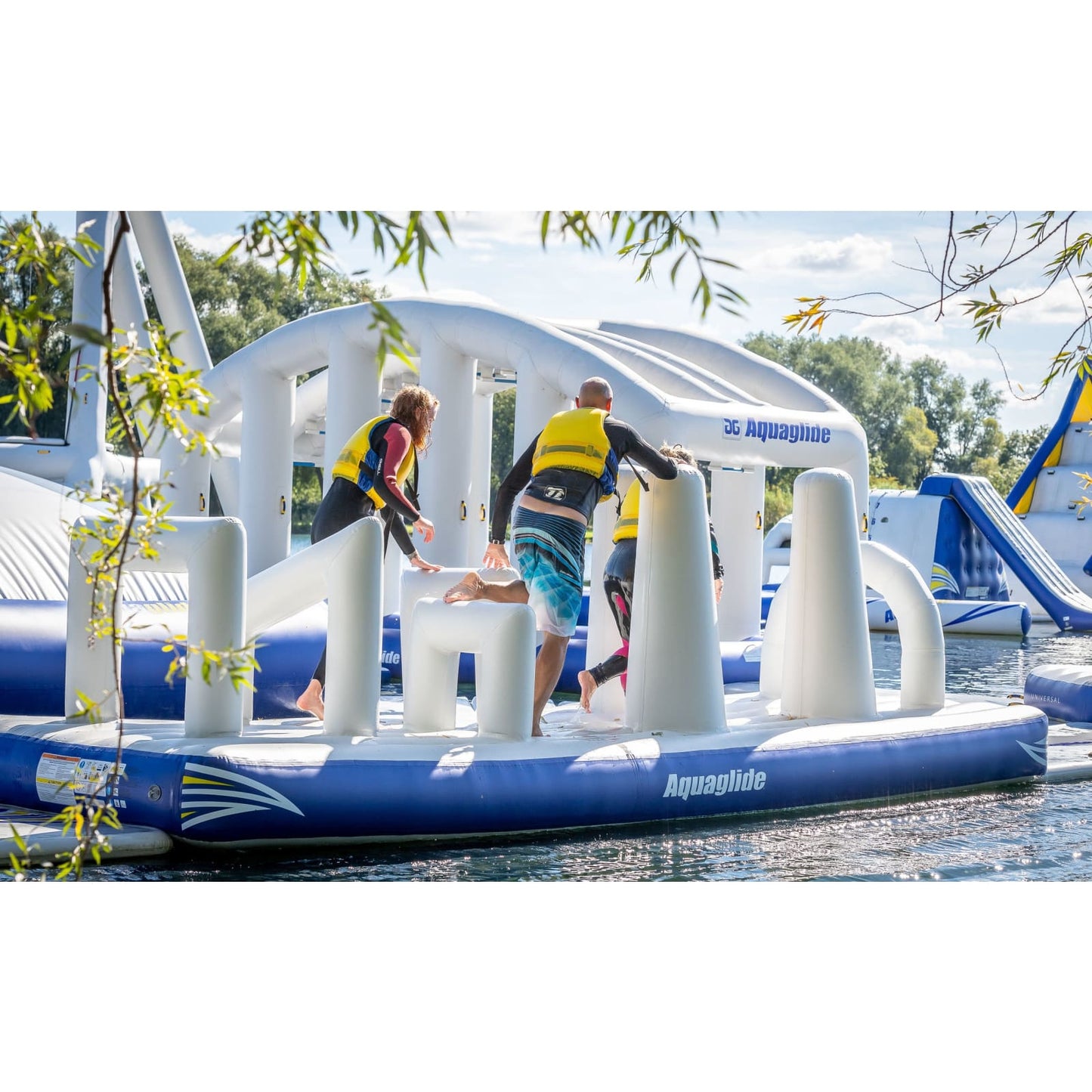 Aquaglide Blockade 20 Obstacle Course - 585219101