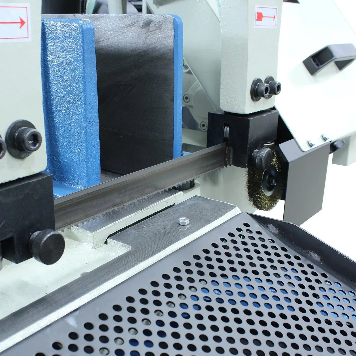 Baileigh BS-330M; 220 Volt 3 Phase Metal Cutting Band Saw Mitering Vice and Head 1-1/4" Blade Width