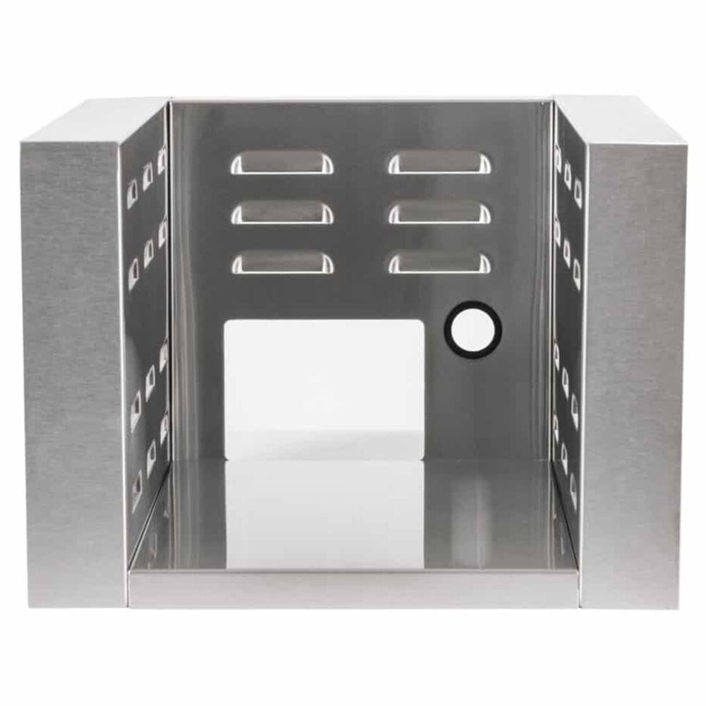 {{ product.title }} - by {{ product.vendor }}