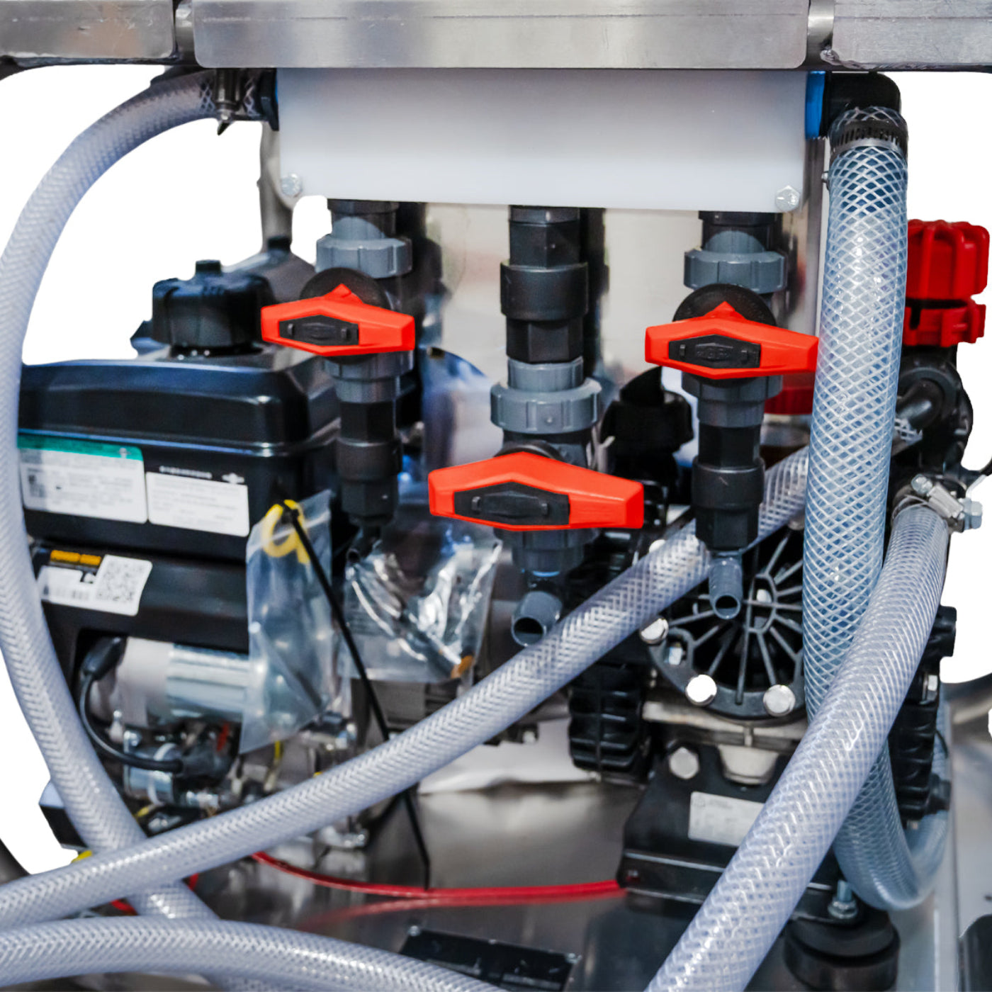 CleanFreak Softwash System (300 PSI @ 11.0 GPM) w/ AR45 Pump & Electric Start 6.5 HP Vanguard Engine -WET-A-ASW-0001