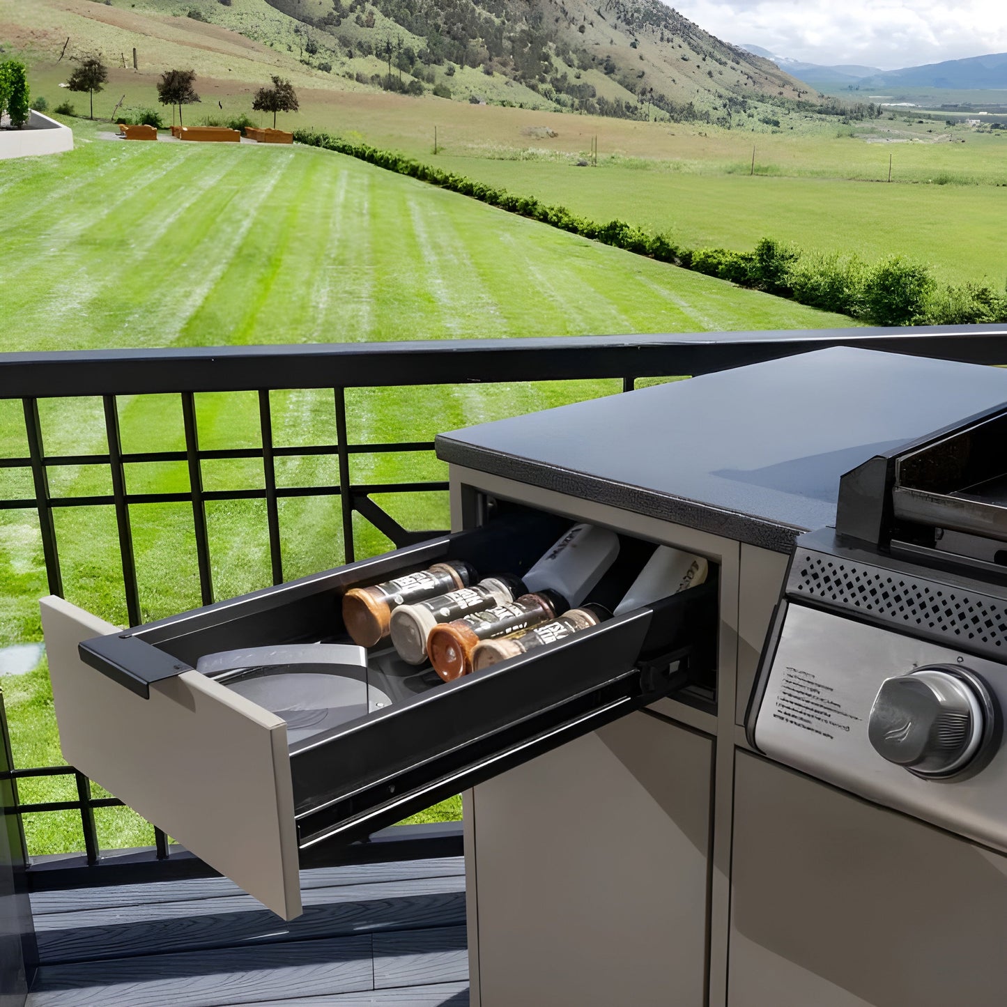 Blackstone Griddle Island w/28" XL Premium Built in Griddle - KY23002