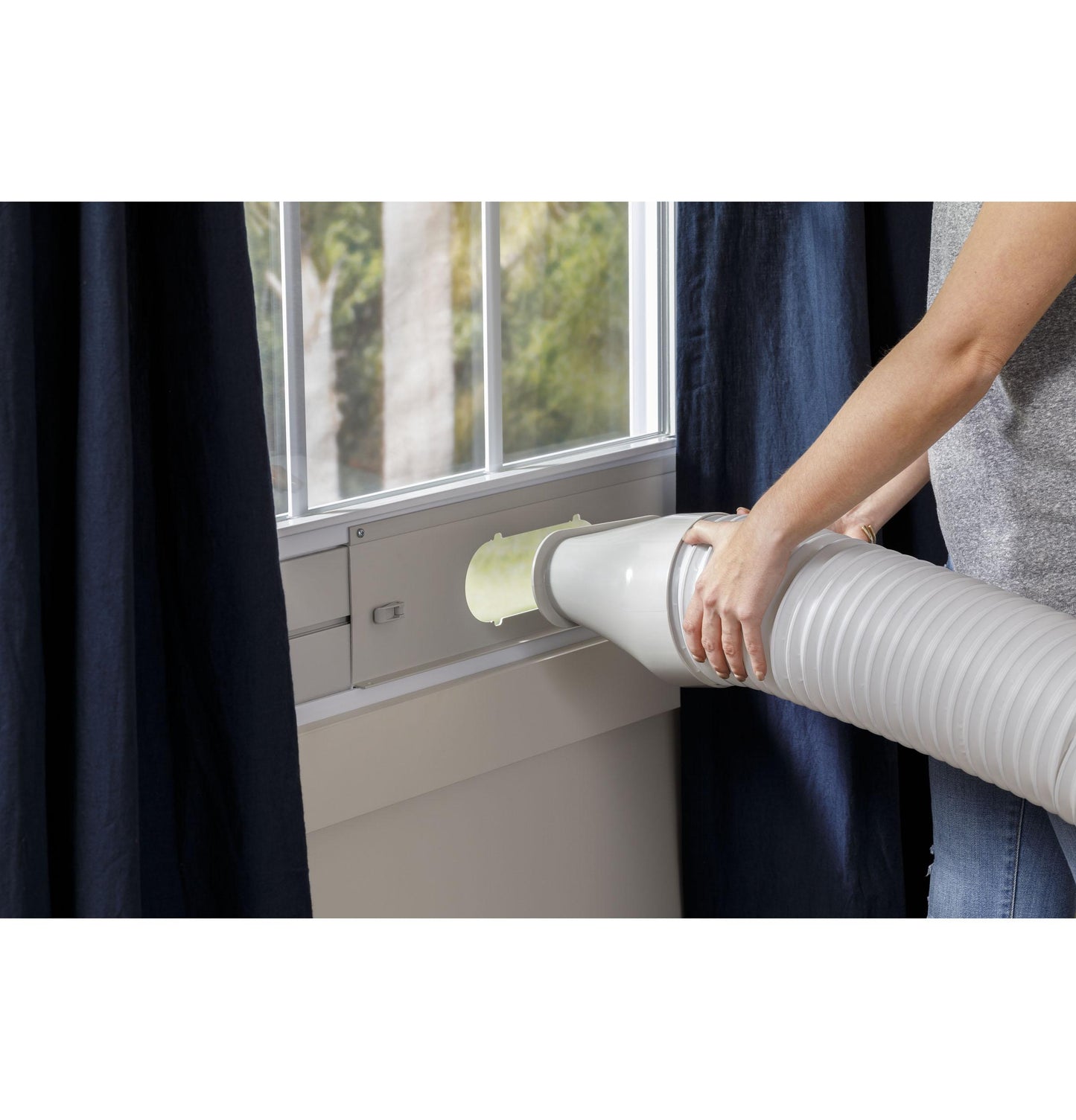 GE APPLIANCES APSD08JASG GE(R) 8,500 BTU Heat/Cool Portable Air Conditioner with Dehumidifier and Remote, Grey - APSD08JASG-KT