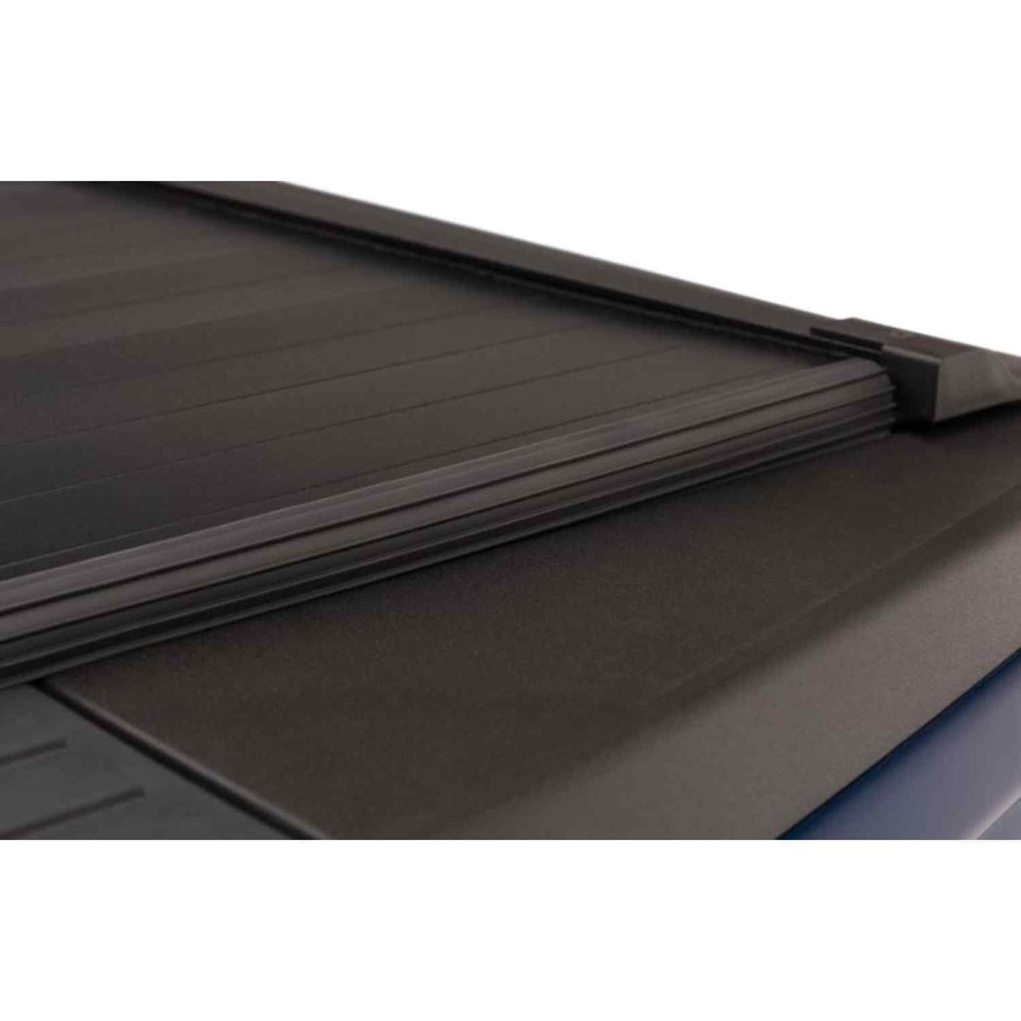 RetraxONE MX Chevy & GMC 1500 Manual Retractable Tonneau Cover