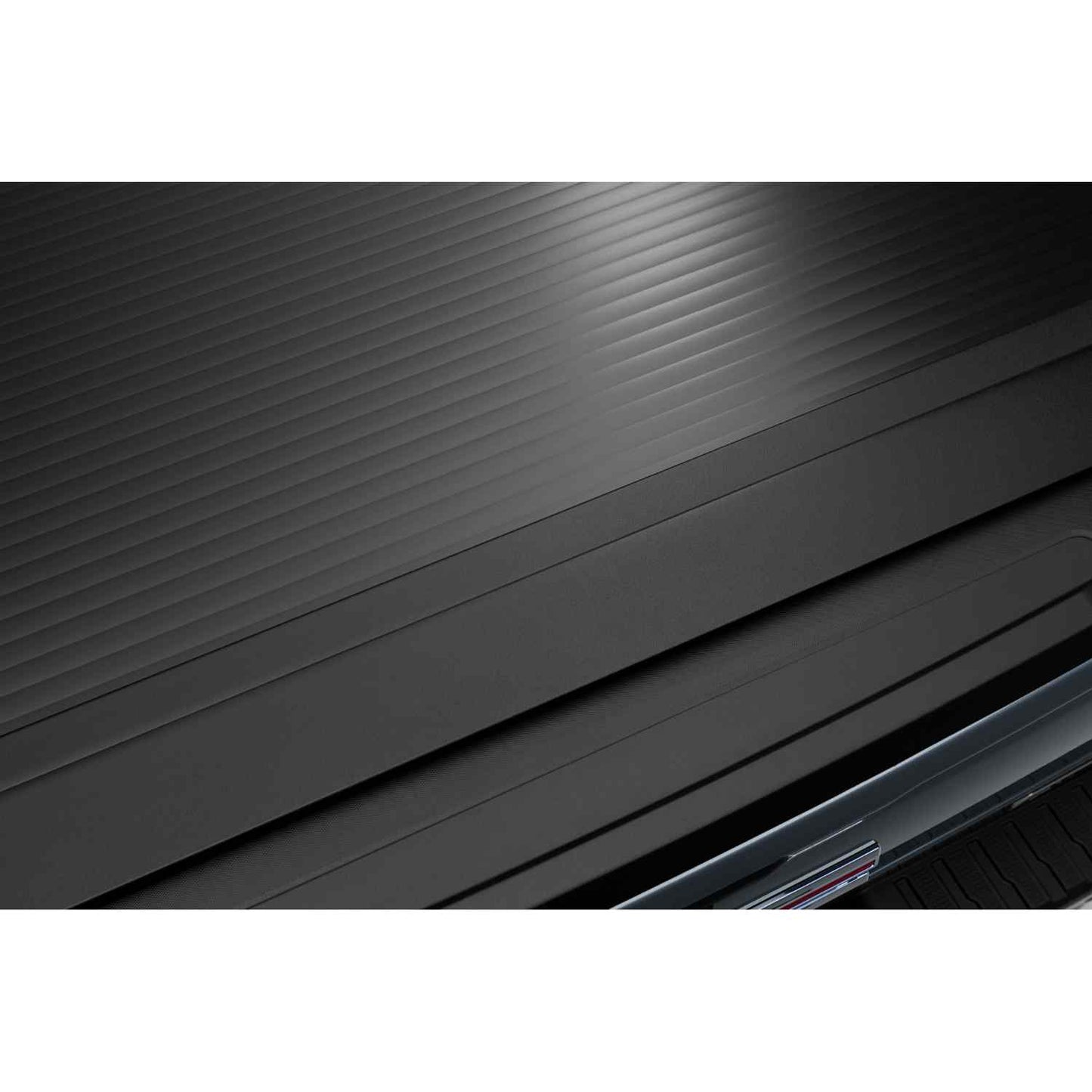 RetraxPRO XR GMC And Chevy 1500 Manual Retractable Tonneau Cover - RTX-T-80481